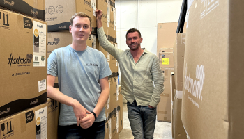 Martijn & Tim van STAYATHOME en HartmanOnderdelen.nl